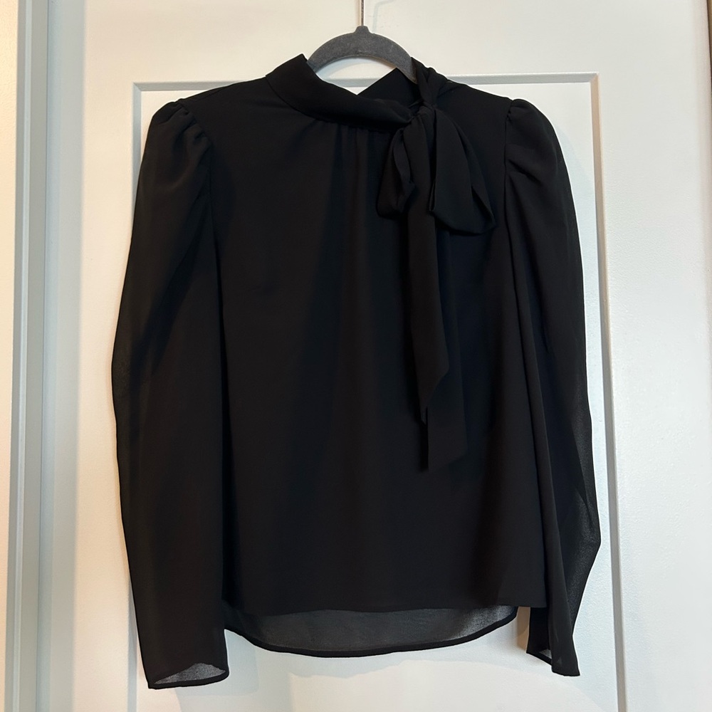 Elegant Black Women's Top with Bow Detail